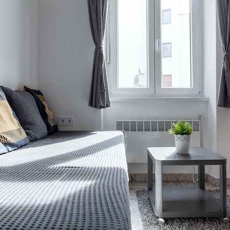 Flexible SelfCheckIns 13&14 - Le Petit&Le Grand Zagreb - Centre - New - Apartments Repinc Extérieur photo