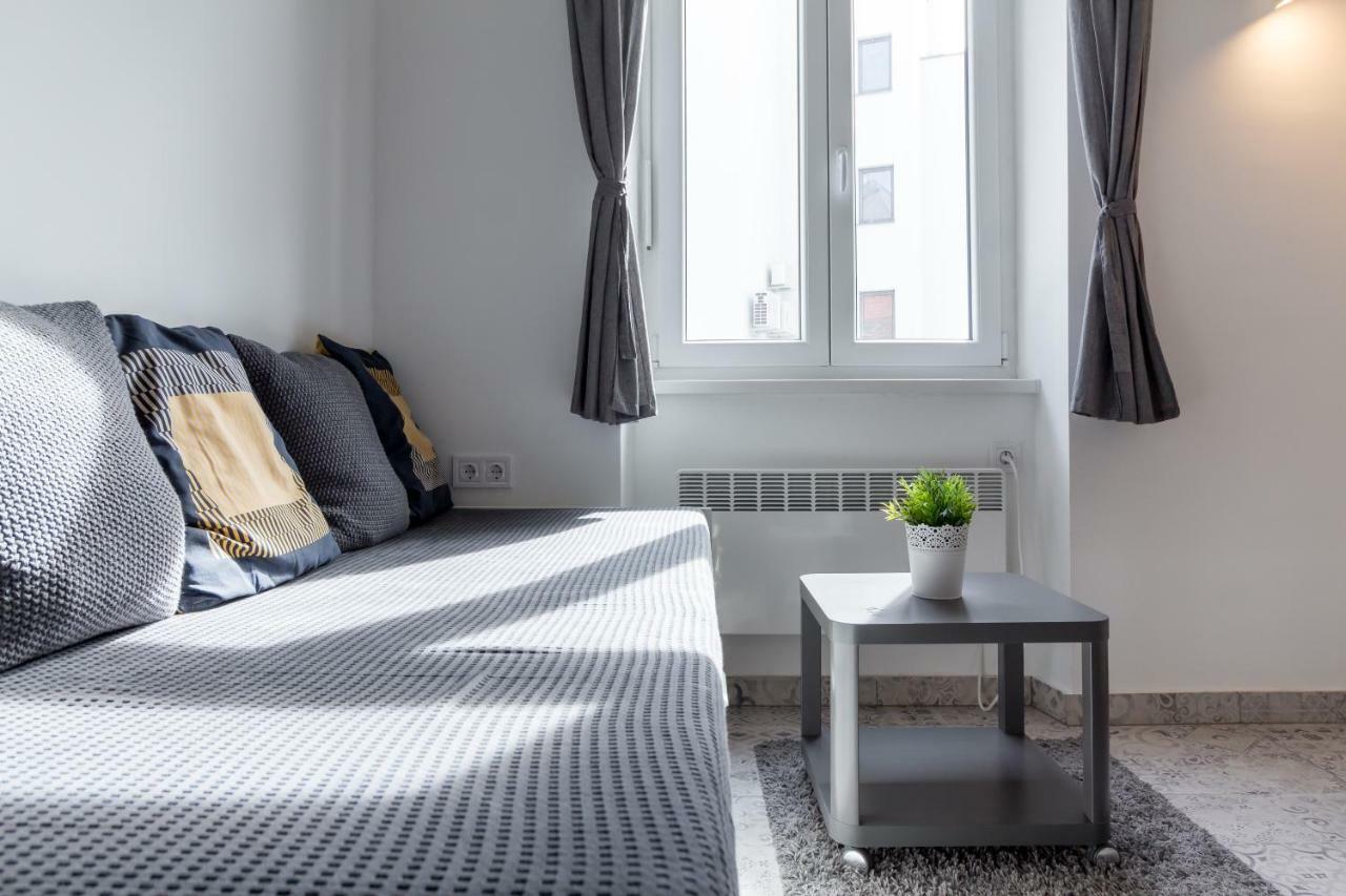 Flexible SelfCheckIns 13&14 - Le Petit&Le Grand Zagreb - Centre - New - Apartments Repinc Extérieur photo