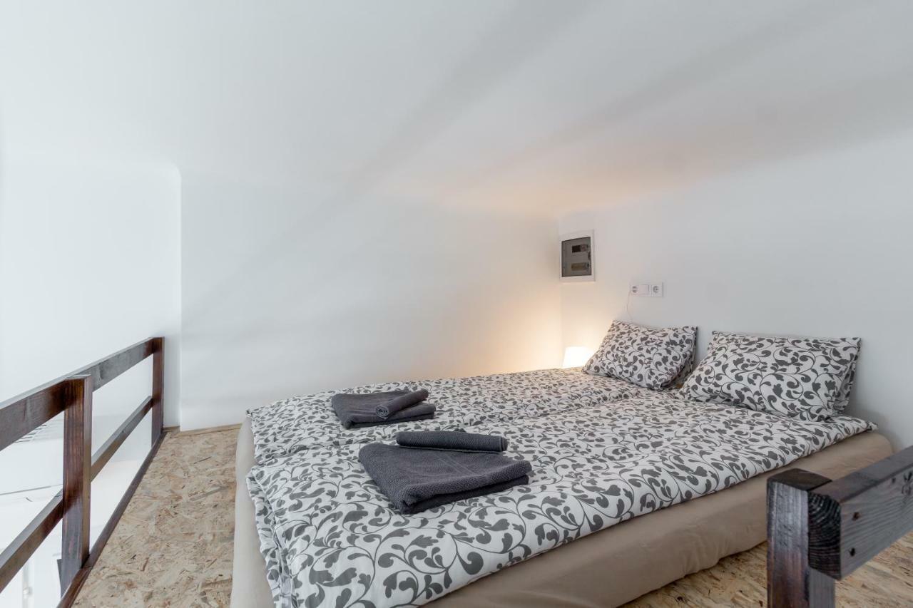 Flexible SelfCheckIns 13&14 - Le Petit&Le Grand Zagreb - Centre - New - Apartments Repinc Extérieur photo