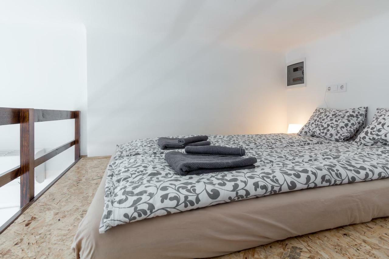Flexible SelfCheckIns 13&14 - Le Petit&Le Grand Zagreb - Centre - New - Apartments Repinc Extérieur photo